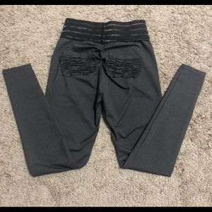 Cute Booty medium gray pants leggings